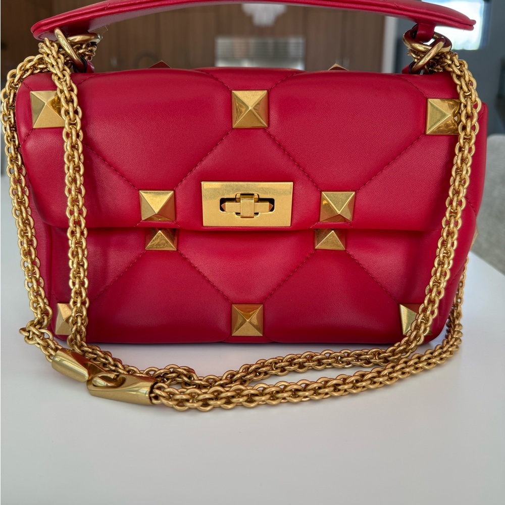 VALENTINO ROMAN STUD SHOULDER BAG